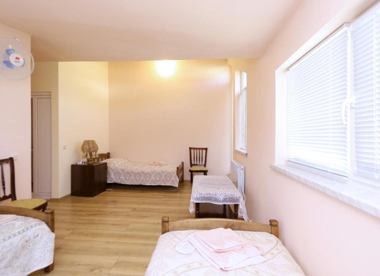 Commune Hotel Ґарні Екстер'єр фото