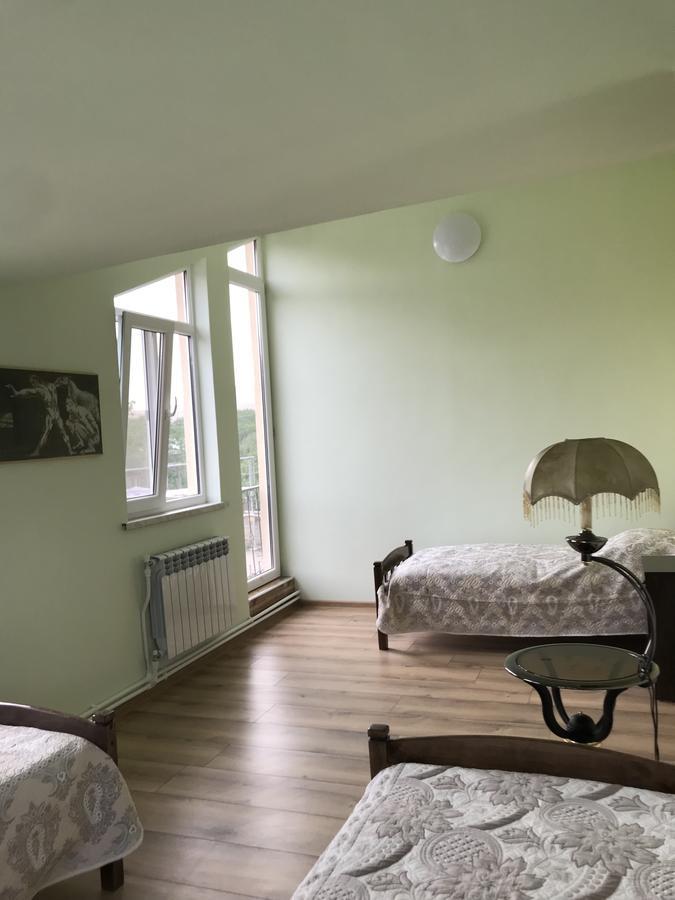 Commune Hotel Ґарні Екстер'єр фото