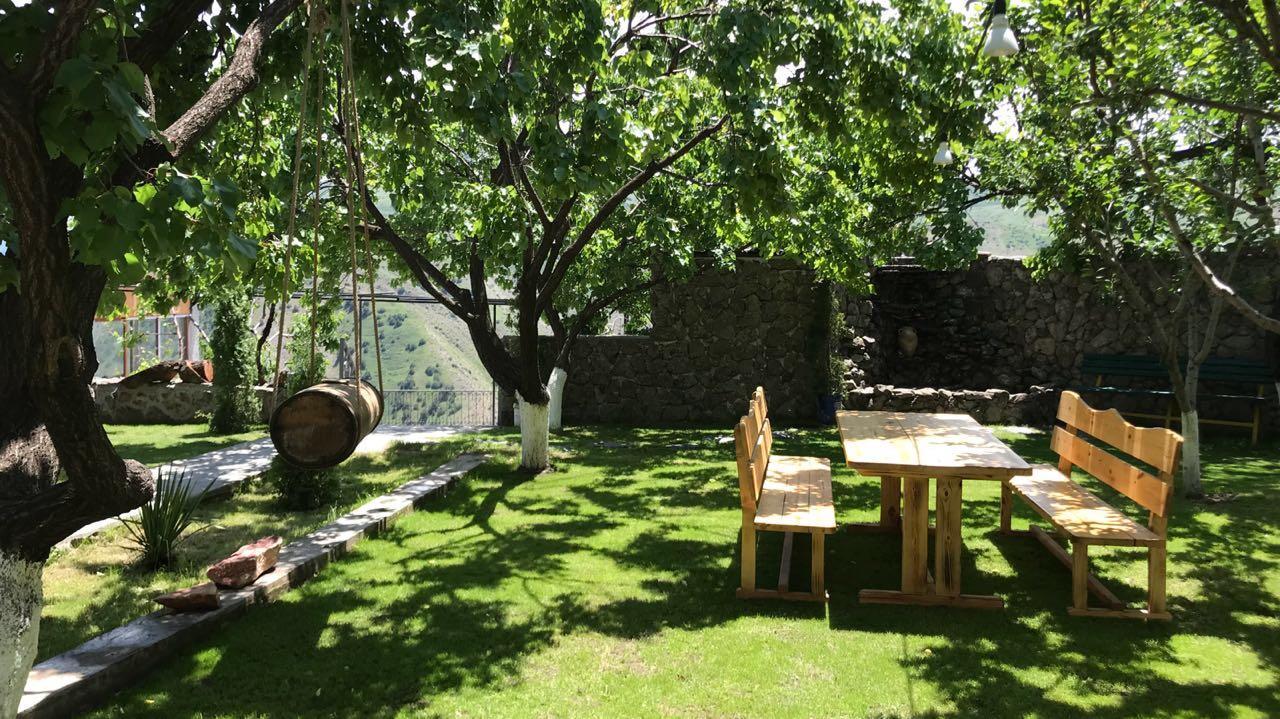 Commune Hotel Ґарні Екстер'єр фото